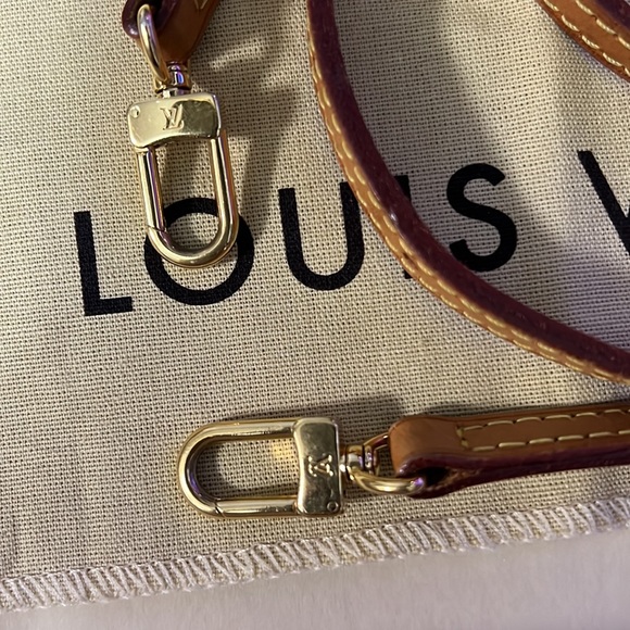 100% Authentic Louis Vuitton Eva Clutch/CrossBody bag - Picture 12 of 14